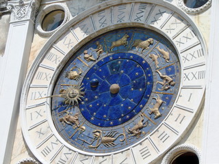 The sundial at San Marco Square confirms to each spectator the wisdom of our ancestors.