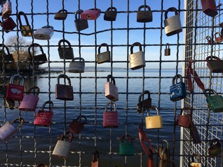 'Liebe' am Gitter