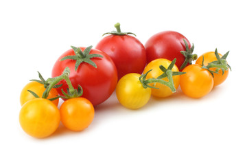 Red and yellow cherry tomatoes