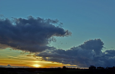 Fototapeta premium Sonnenuntergang über der schwäbischen Alb