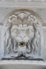 sculpture of lion