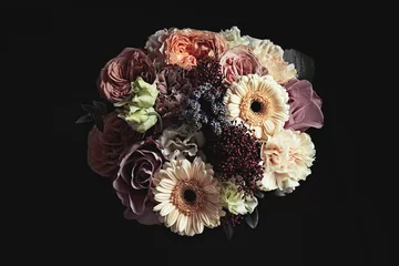 Gordijnen Beautiful bouquet on black background. Floral card design with dark vintage effect © New Africa