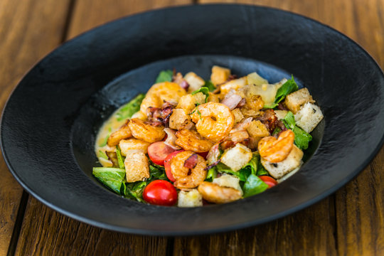 Fresh garden salad. Fresh garden salad on a plate. Fresh and healthy vegetable salad with meat