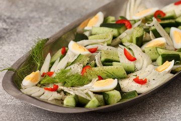 Salad with fennel, cucumber and herbs