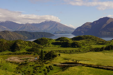 Lake Wanaka Bergbesteigung mit Blick auf den See 