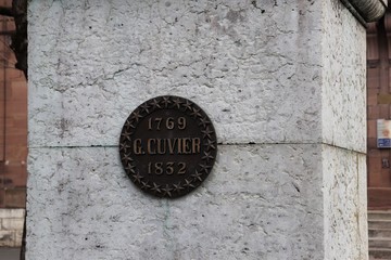 Statue de Georges CUVIER, anatomiste,  à Montbéliard créée par le scuplteur Pierre Jean DAVID -...