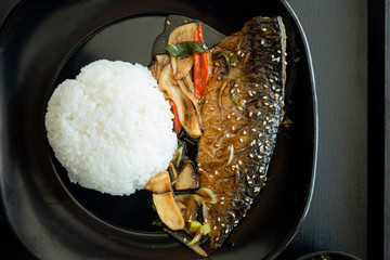 Saba fish grilled soy sauce - Grilled Mackerel (Saba Shioyaki)