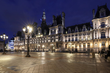 The town hall of Paris at night , France.