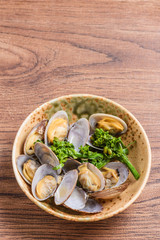 春の味覚　アサリの酒蒸し