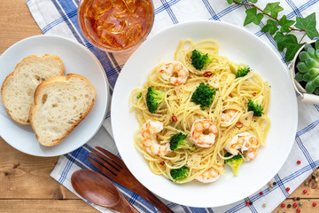 海老とブロッコリーのパスタ