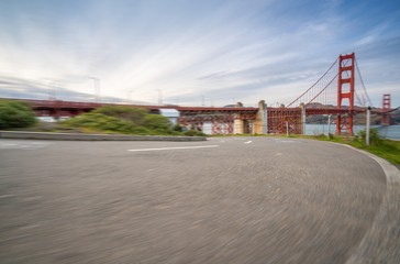 Fototapeta na wymiar blurred highway in the background of golden gate bridge