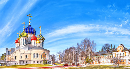 Obraz premium Panorama of church orthodox religion russian architecture famous landmark in moscow city russia at early spring time against scenic blue sky with clouds background. Panoramic street landscape view
