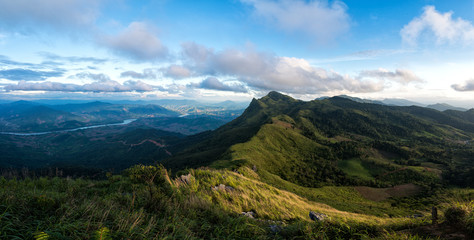 Naklejka premium The panorama scenery of Mae Khong River taken from the peak of Doi Pha Tang in Chiang Rai, Thailand.