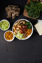 quinoa and vegetables blanced bowl