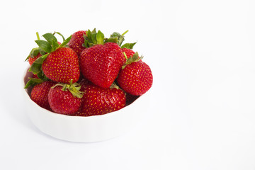 bowl with strawberries isolated on white background
