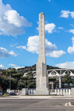 Mussolini Obelisk Rom