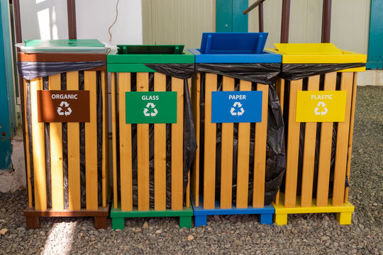 Four color recycle bins
