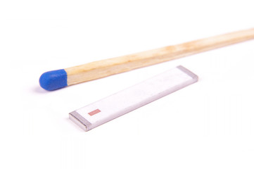 Tiny SMD chip antenna in comparison with match head isolated