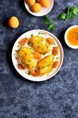 Chicken breasts in apricot sauce