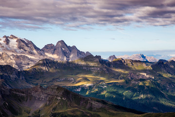 Fototapeta na wymiar Sonnenaufgang in den Dolomiten