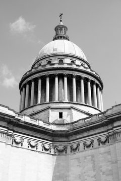 Patheon, Paris. Black and white photo.