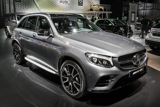 Mercedes Suv Photos Royalty Free Images Graphics Vectors Videos Adobe Stock