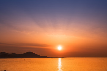 Naklejka premium Sunrise at sea