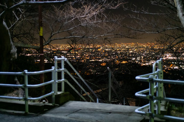 兵庫県宝塚市　住宅街から見える伊丹方面の夜景