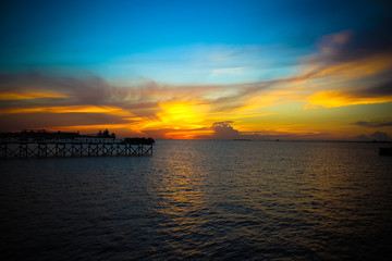 Naklejka premium Pôr do Sol Orla de Santarém Pará Amazônia 