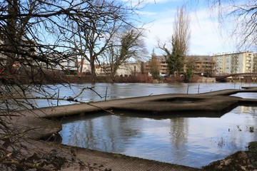 La rivière l'Allan dans la ville de Montbéliard - ville de Montbéliard - Département du Doubs -...