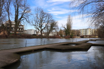 Fototapeta premium La rivière l'Allan dans la ville de Montbéliard - ville de Montbéliard - Département du Doubs - Région Franche Comté - France