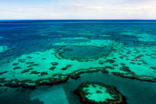 Australia,?Queensland, Aerial view of Great Barrier Reef