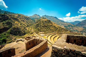 Old Pisac ruins in Peru - obrazy, fototapety, plakaty