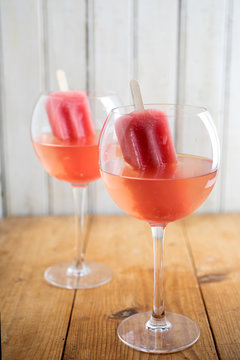 Ice pop cooler in glasses