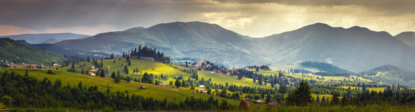 Mountain Panorama © IoanBalasanu