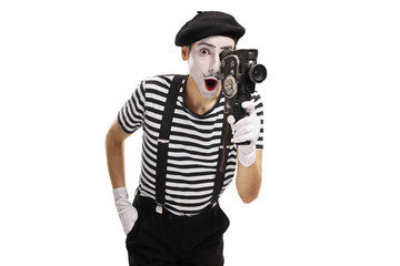 Mime recording with a vintage 8mm camera