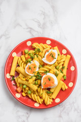 ショートパスタのカレー風味