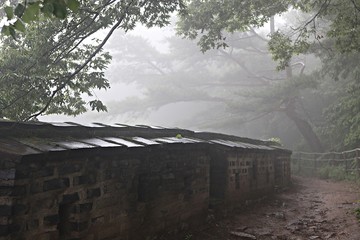 비오는날의남한산성