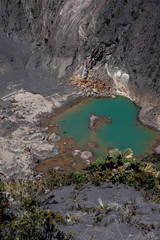 Fototapeta premium Beautiful close up view of the Crater of the Irazu Volcano in Costa Rica