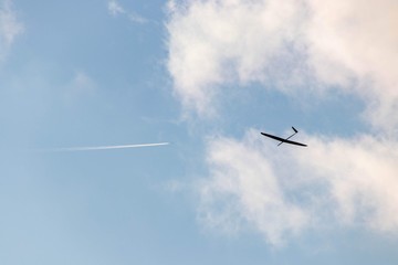 風を切る