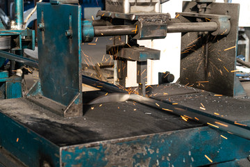 machine metal with spark