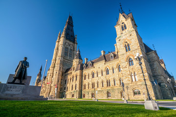 Obraz premium Parliament Hill in Ottawa, Ontario, Canada