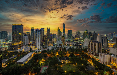 Naklejka premium Cityscape in middle of Bangkok,Thailand