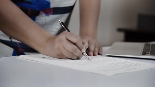 sign a contract