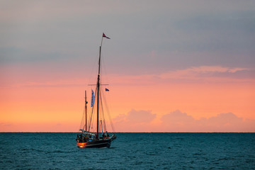 Segelschiff auf der Hanse Sail in Rostock