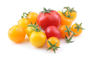 Red and yellow cherry tomatoes