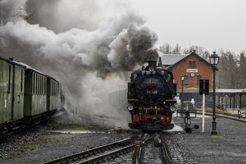 Fototapeta na wymiar saxon steam locomotive during advent rides,