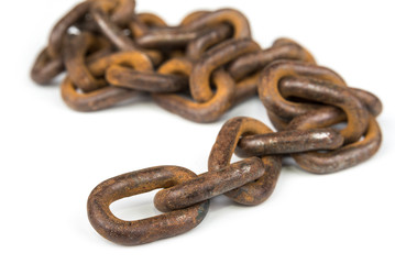 Closeup of seamless old rusty chain isolated on white background