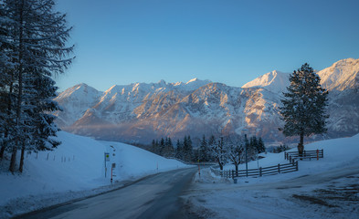 winter in the mountains.tulfes