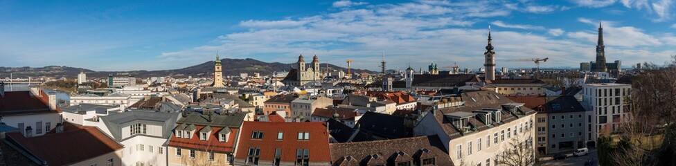 Fototapeta na wymiar Linz Stadtpanorama
